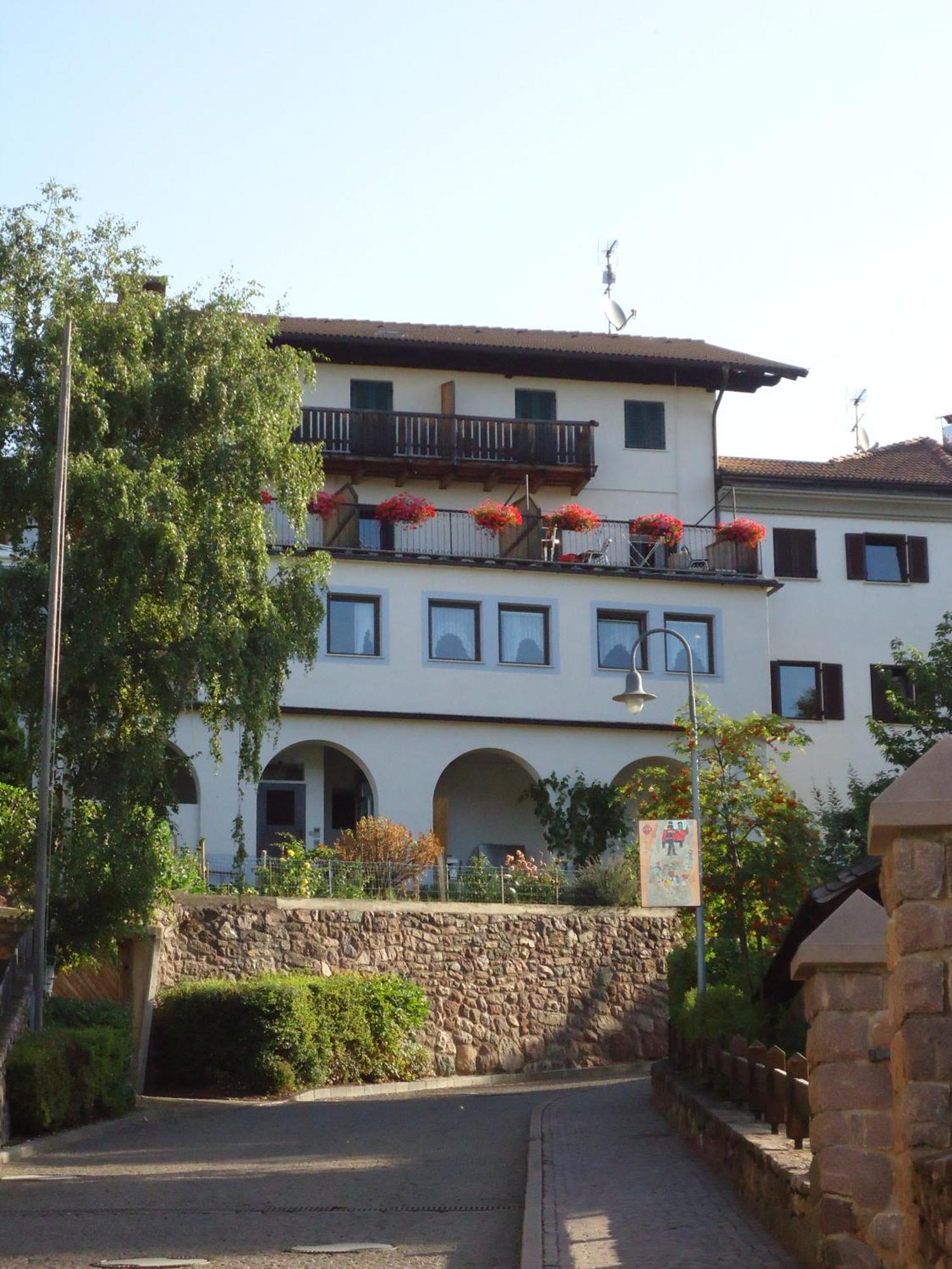 Gasthof Zum Roessl Сан-Дженезио-Атезино Экстерьер фото